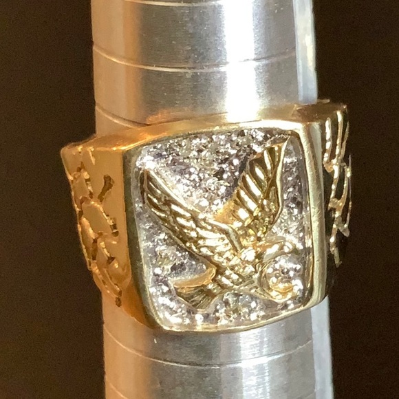 Men 10kt Gold Eagle Ring with Diamond Chip Accents - Size 8 - Picture 1 of 11